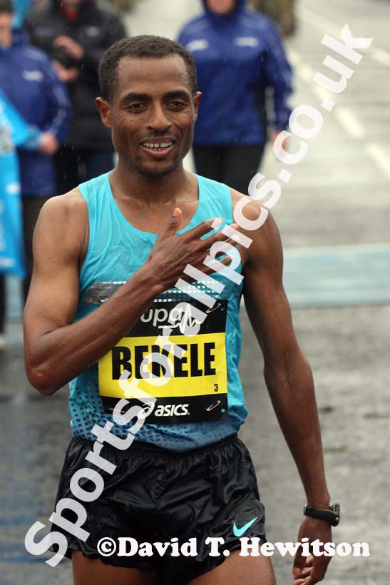 Kenenisa Bekele wins the BUPA Great North Run.